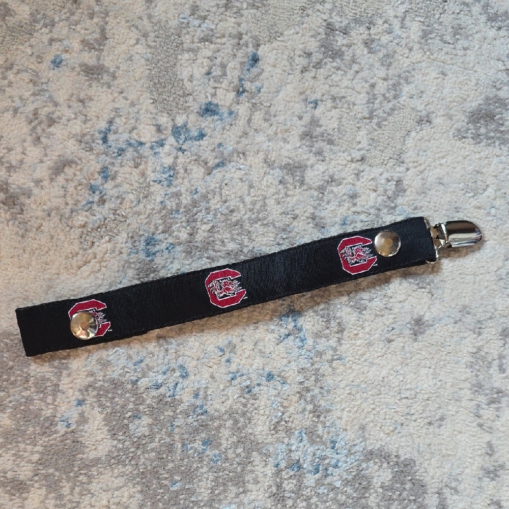 University Of‎ South Carolina Gamecocks Baby Pacifier Clip